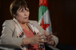 بن غبريت: بعض صفحات الفايسبوك تداولت مواضيع اللغة العربية بعد عودة الأنترنت 