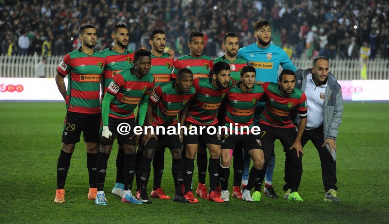 طاقم تحكيم كاميروني لإدارة مباراة المولودية في رابطة الأبطال