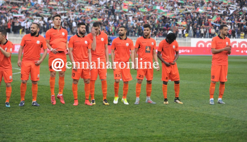 السياسي على بعد نقطة واحدة من التتويج الرسمي باللقب