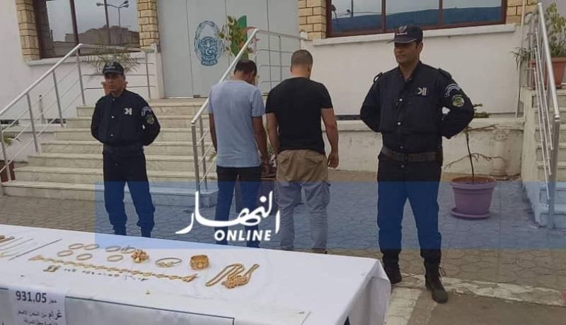 أمن غليزان يوقف 3 أشخاص قامو بالسطو على محل لبيع المجوهرات