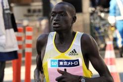 الكيني كيبروتو كيميتو يتوج بلقب ماراطون طوكيو الدولي