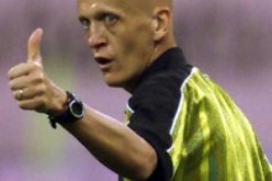 ‮‬كولينا ما حدث من اعتداءات في‮ ‬لقاء الجزائر‮ ‬ومصر عار وليس له علاقة بكرة القدم