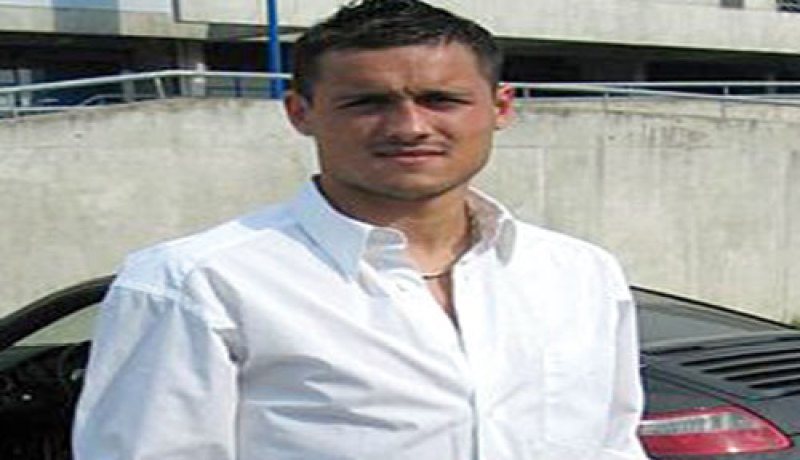 زياني يعاني من تمزق عضلي وقد يغيب أسبوعين ويزيد من متاعب سعدان 