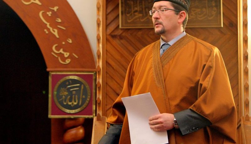 مفتي ليتوانيا روماس يعقوبويكاس في زيارة لمقر النهار