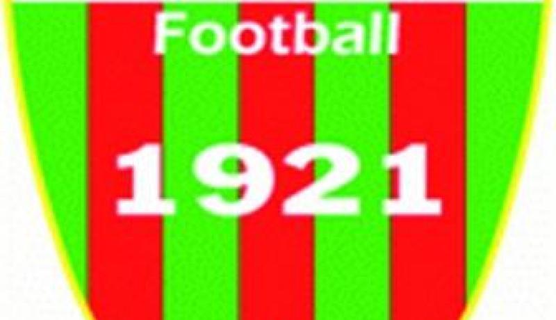 محكمة الشراڤة تلزم مولودية الجزائر بدفع 90 مليونا للاعب حمادو ياسين