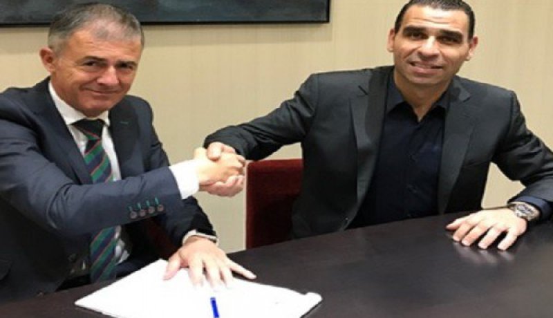 تعرف على مدرب المنتخب الجزائري الجديد لوكاس ألكاراز