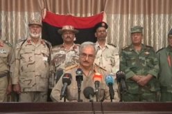 قوات حفتر تتبنى الغارة الجوية على مطار طرابلس