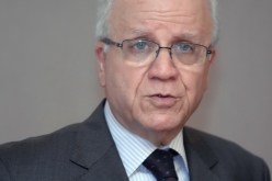 مدلسي يشيد بالدستور الجديد من باريس