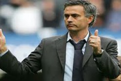 مورينيو لمشجعي إنتر وتشيلسي: أنا مجرد ماض