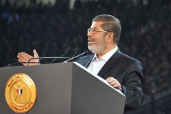مرسي يعفو عن نشطاء الانتفاضة المصرية