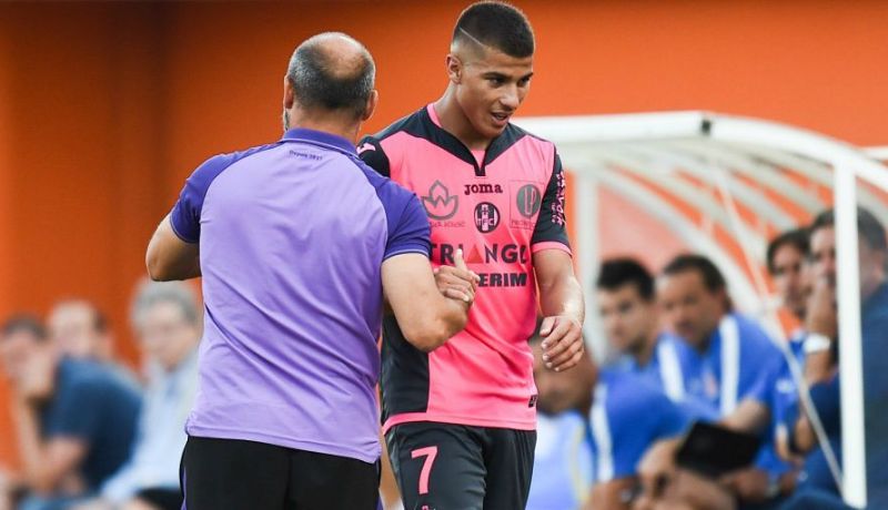 مشاش يُجنّ وقد يُطرد إثر ضربه مدرب تولوز