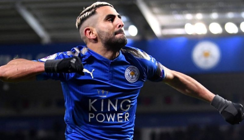 محرز يحلم بقيادة ليستر للمشاركة في منافسة أوروبية!