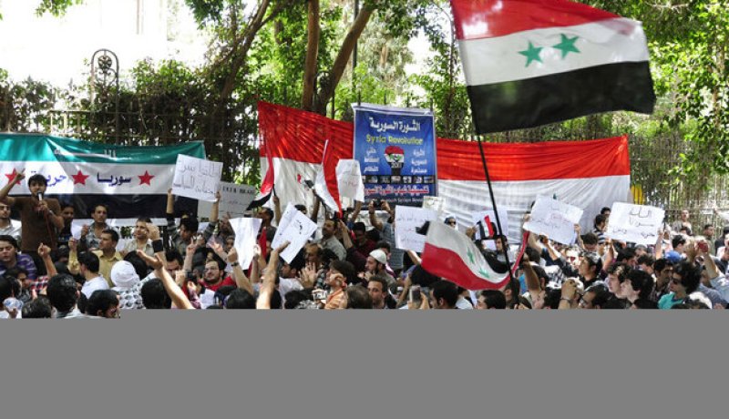 قتيلا في سوريا و إنهاء مهام محافظ حماة 28