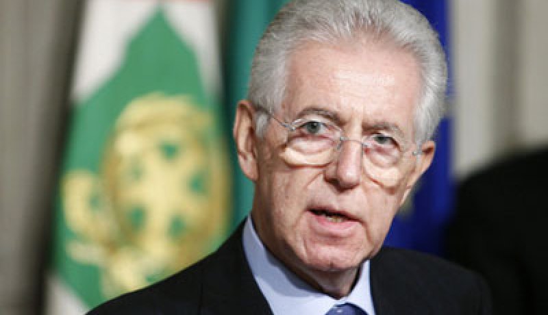 مونتي يؤكد أن ايطاليا خرجت من الازمة المالية بدون مساعدة خارجية