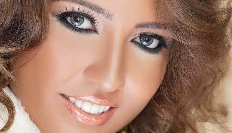 الفنانة مي كساب أمام المحكمة