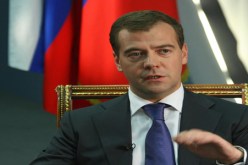 ميدفيديف يصدر أمرا بحظر طيران طائرات إيه إن 24