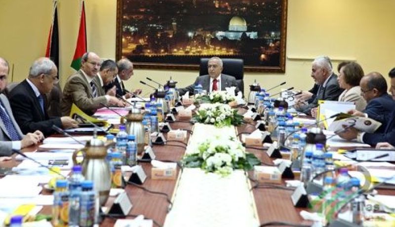 مجلس الوزراء الفلسطيني يطالب الأمم المتحدة بالتدخل لإطلاق سراح الأسرى الفلسطينيين في سجون إسرائيل