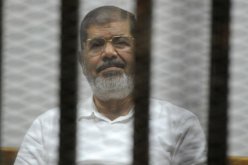 تأجيل النطق بالحكم على مرسي في قضية التخابر إلى 7 ماي المقبل