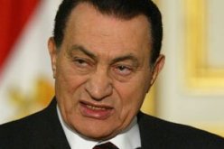 النائب العام المصري يطلب تجميد ارصدة مبارك وكافة افراد اسرته