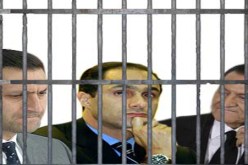 تأجيل جلسة محاكمة مبارك و نجليه