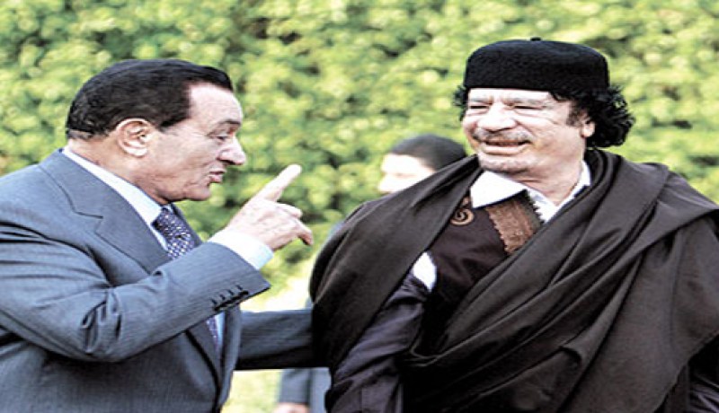 القذافي عرض على مبارك واسرته حق اللجوء السياسي في ليبيا