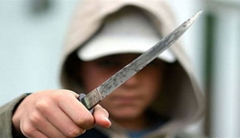 مسبوق يحاول قتل رب عائلة بساحة أول ماي بعد نصحه بالكفّ عن التلّفّظ بالكلام الفاحش