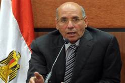 إلقاء القبض على وزير الزراعة المصري بتهمة الفساد
