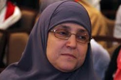 زوجة مرسي ترفض لقب “السيدة الأولى” مفضلة خادمة مصر