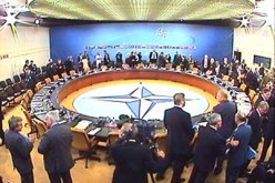 الحلف الاطلسي يبحث عن كيفية انهاء الازمة الليبية