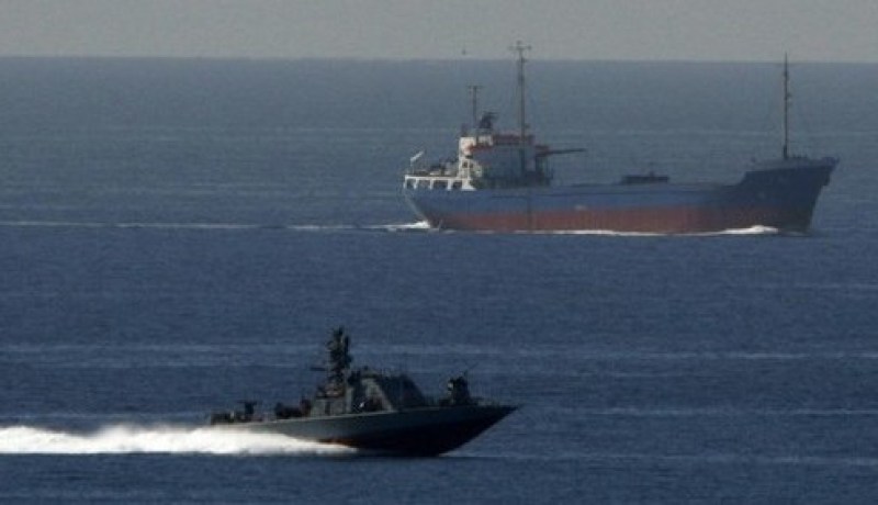 زوارق حربية إسرائيلية في استقبال سفينة المساعدات الليبية