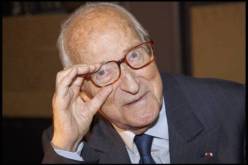 وفاة الكاتب والأكاديمي الفرنسي ألان ديكو عن عمر يناهز 90 عاما