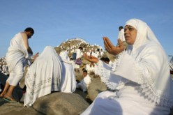 غلام الله يؤكد أن التكلفة النهائية ستحدد في اجتماع برئاسة بلخادم:الحكومة  تتجه إلى دعم تكاليف الحج لهذا الموسم