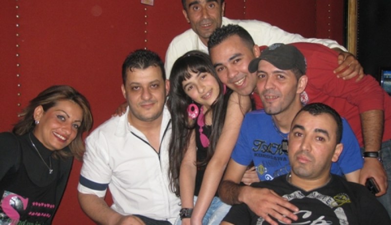 ملحمة جزائرية تنديدا بجدار ''العار'' وتجويع فلسطين!