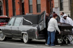 الولايات المتحدة تُسجل 1150 وفاة وأزيد من 73 ألف إصابة بكورونا خلال يوم