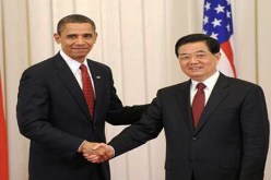 توتر بين واشنطن وبكين يلقي بظلاله على قمة آسيا