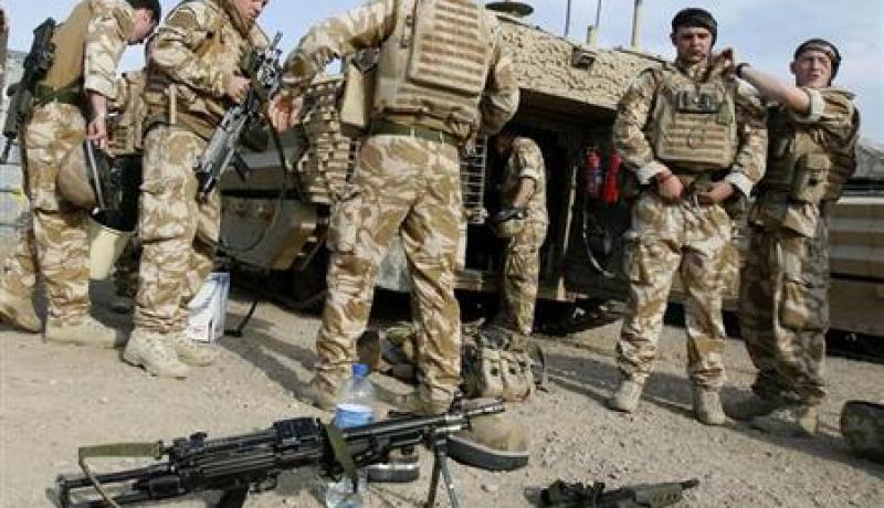 ضابط بريطاني ينفي إطلاق النار على جثث في العراق