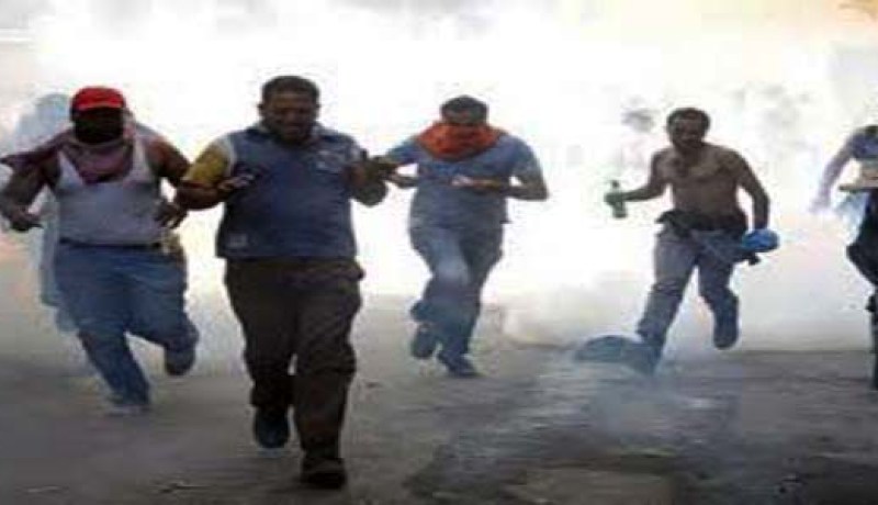 استخدام الغاز المسيل للدموع لتفريق مظاهرات لعاطلين عن العمل في الأردن