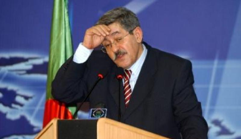 “نريد جامعة لا سجنا يا أويحيى”