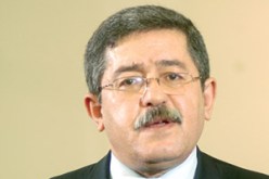 التشويش على إطارات أويحيى