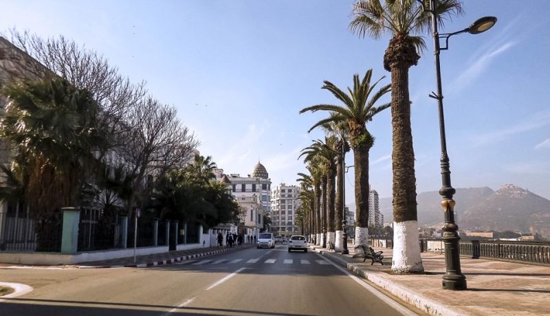 وهران.. تعديل مواقيت الحجر الصحي وتمديد أوقات نشاط المتاجر