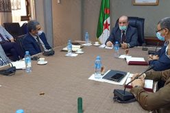 وزير الشؤون الدينية يجتمع بالإطارات المركزية للوزارة