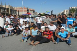 مئات الشباب‮ ‬يقطعون الطرقات ويشلون شوارع مدينة المسيلة