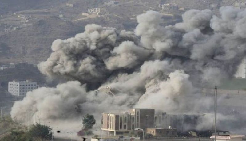 القوات الحكومية اليمنية تعلن مقتل 12 حوثيا في قصف للتحالف في تعز
