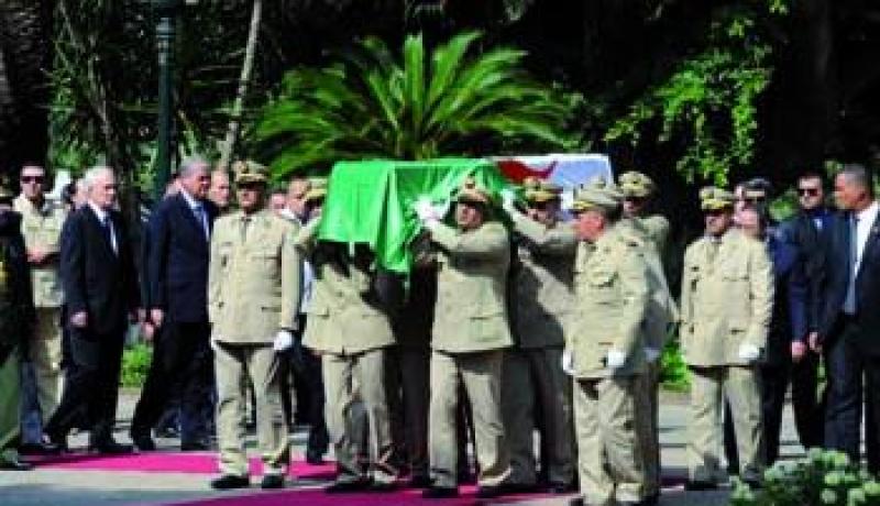 الرئيس الاسبق الشاذلي بن جديد يوارى الثرى اليوم بمقبرة العالية