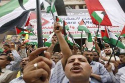 الاحتلال يقمع مسيرتين منددتين بالجدار العنصري والاستيطان بالضفة الغربية