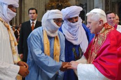 البابا بنديكت السادس عشر يعين الأب بول ديفارج أسقفا على أبرشية قسنطينة