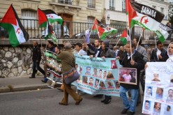 الجالية الصحراوية بفرنسا تنظم مظاهرة تضامنا مع الأم الصحراوية المضربة عن الطعام
