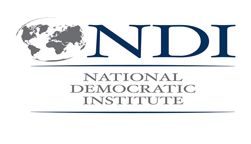 صحفية مقربة من بن فليس و NDI تتحصل على فيزا مستعجلة إلى أمريكا