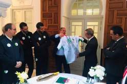 بالصور.. سفير الجزائر بتونس يكرم المنتخب الوطني لكرة اليد