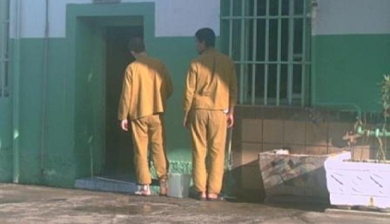 بوتفليقة يدعو وكلاء الجمهورية الى التقليل من اللجوء الى “الحبس قيد النظر”واثبات” الصفة الاجبارية” للفحص الطبي للمحبوسين”